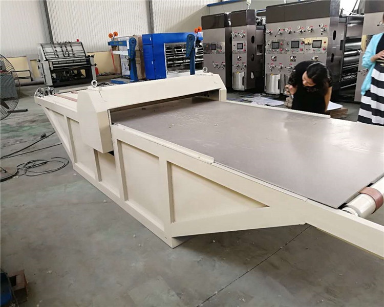 Manual cardboard flatbed diecutting machine