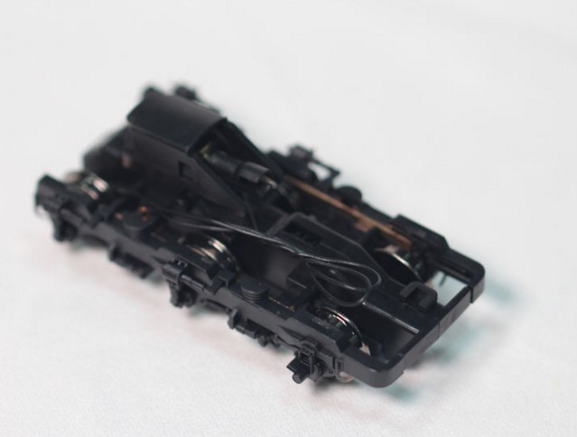 2pcs / lot 1/87 Model Train ho scale diy Universal Train Undercarriage Accessories Free Shipping