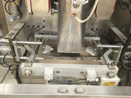 Honetop and OMO Detergent Packing Machine for 1kg Stand Up Zipper Snacks Doypack Packaging