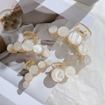 Wholesale Elegant Resin Hair Accessories & Pearl Clips for Korean Ladies