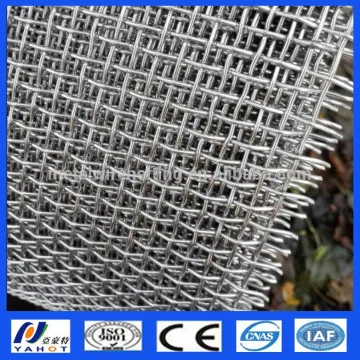 Plain Weaving Galvanized Crimped Wire Mesh