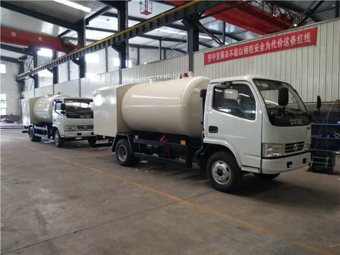 Lpg Bobtail Trucks