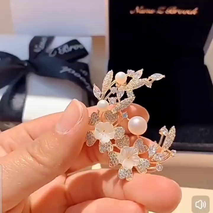 Laurel cherry blossom brooch