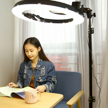 Ventes d'usine: Lumière flash à anneau à LED de 18 pouces pour le studio de photographie de l'appareil photo