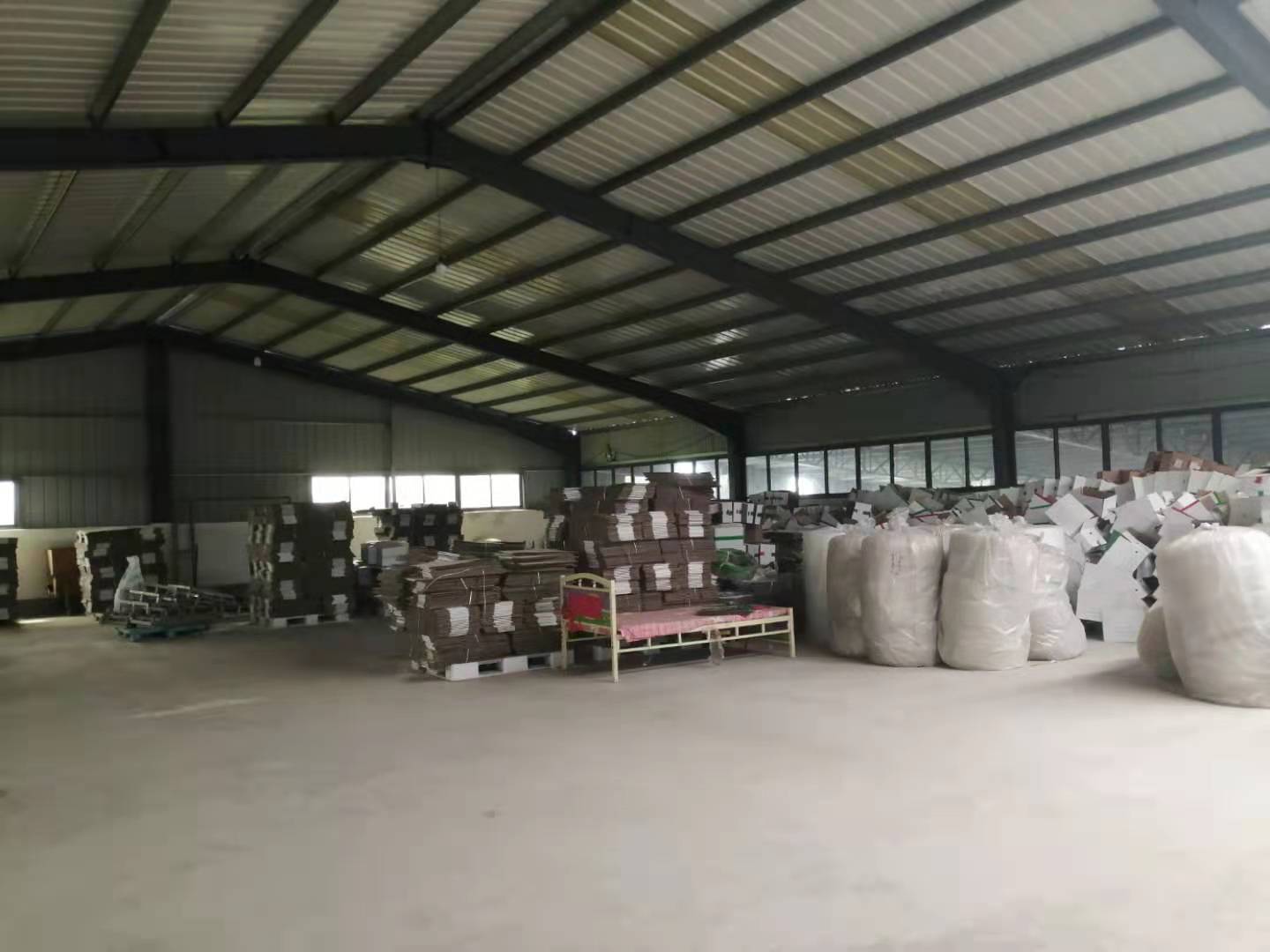 Factory Price Dried Whole Garlic For Export Package Warehouse