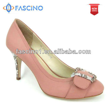 Pink dress shoes