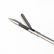 Laparoscopic Hernia Needle Forceps Wound Closure Forceps