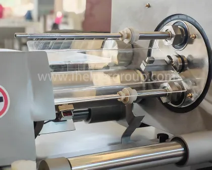 Sausage cutting machine