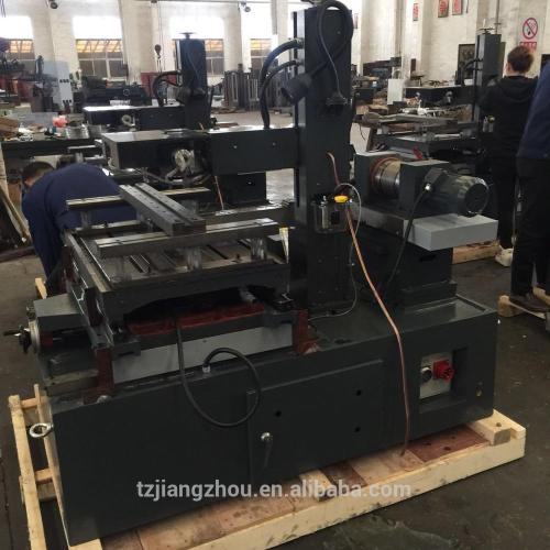 Electrical Discharge Machining DK7745 control system cnc wedm machine for sale Manufactory