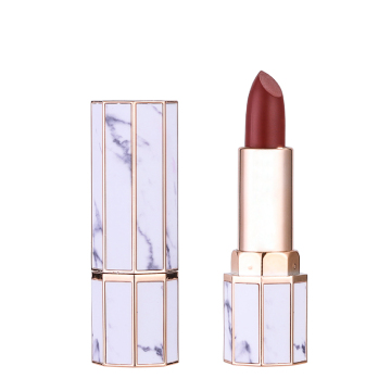 Wholesale Private Label Waterproof Matte Lipsticks with 70+ Matte and Creamy Colors