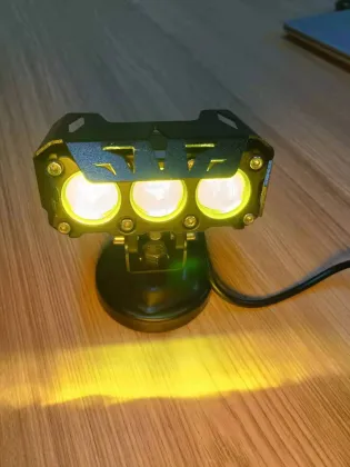 LLevo Motorcycle Lighting System: LED Fog Lights & Laser Driving Lights (White/Yellow)