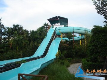 Commercial 8m Spiral Water Swimming Pool Slides For Holiday Resort