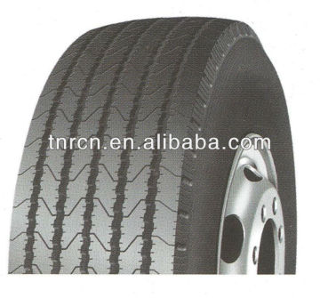 Truck tire DOUBLE STAR DSR118