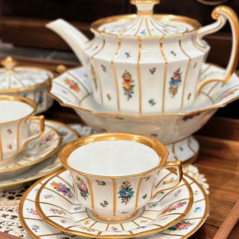 Luxury Geometric Gold-Trimmed Dinnerware with Floral Accents