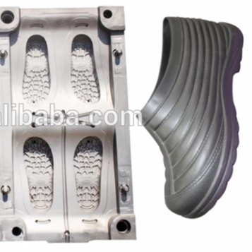 EVА Щes Injection Mold" 

However, considering common practices and to ensure better search engine optimization, a more appropriate title might be:

"EVA Shoes Injection Mold"

This title is concise and directly relates to the topic. If you need more spec
