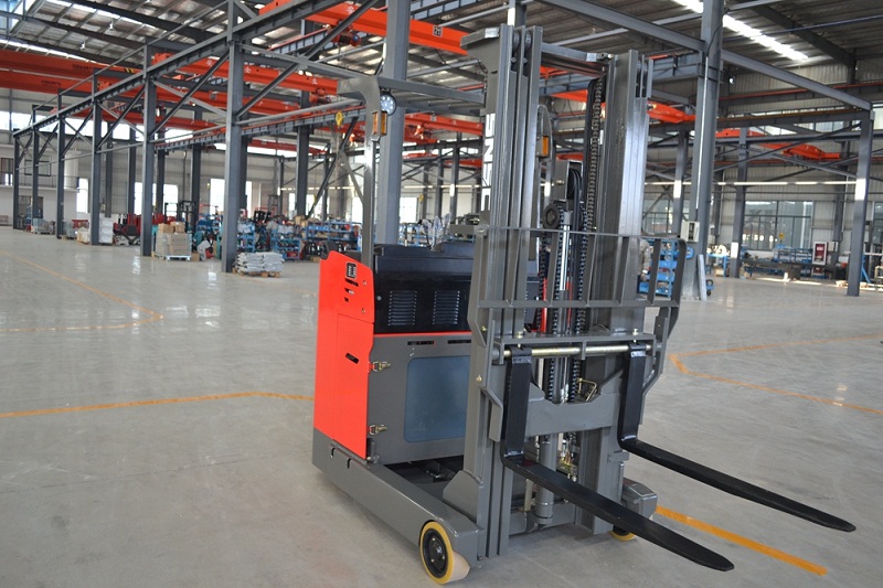 Electric Forklift
