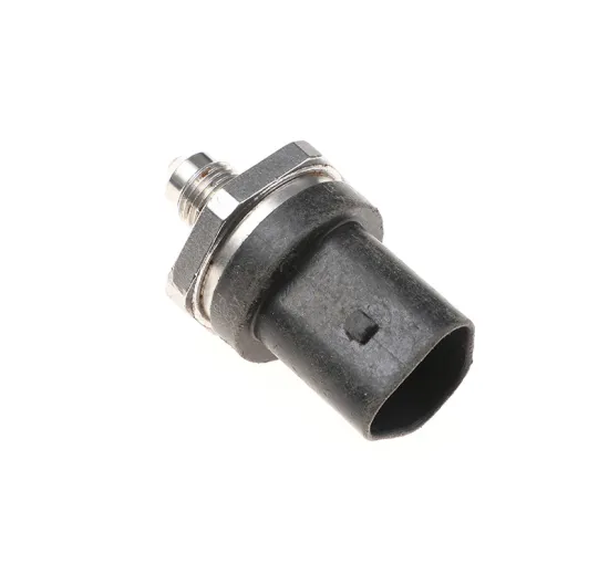 Fuel Injector Pressure Sensor for Land Rover LR2 Range Rover Evoque LR024969 0261545064