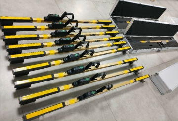 Aluminum case for track gauge