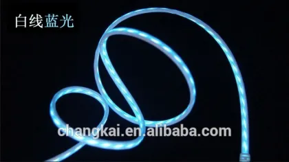 visible flowing cable