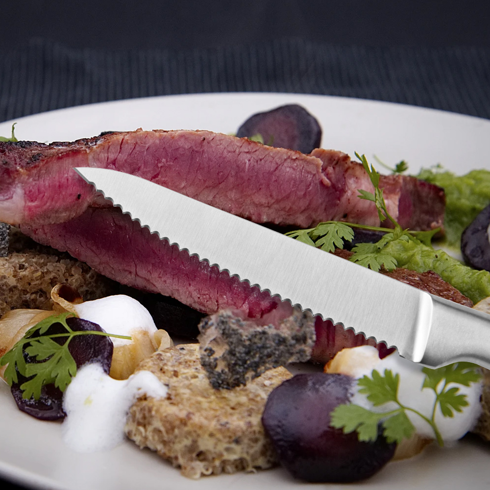 Ensemble de 4 couteaux à steak avec manche creux