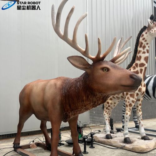 Model rusa ukuran hidup animatronik