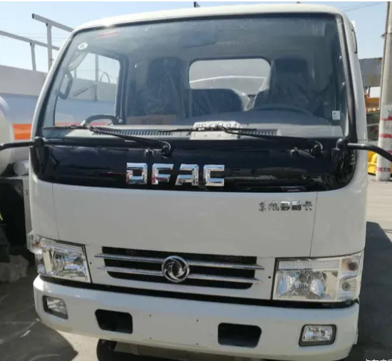 Dongfeng Dolly 102 HP 4X2 fuel truck HOT SALE 4.5 cubic meters Fuel Bowser tank truck