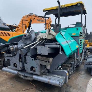 Search for Used Vogler 2100-3L Asphalt Pavers with Original Equipment from 2020