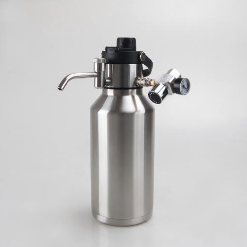 Bierzapffass mit Pull-Push-Knopf
