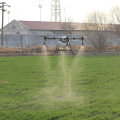 Pulvérisateur de récolte de drone imperméable de 10 L avec longue distance