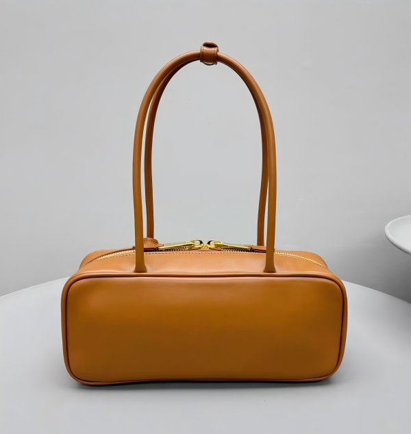 긴 가죽 손잡이가있는 세련된 레트로 토트 Stylish Retro Tote with Long Leather Handles