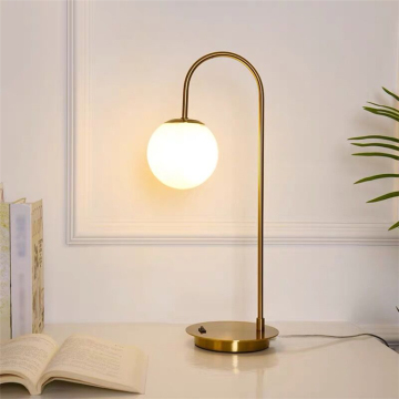 Lampe de table de chevet en métal moderne pour décoration intérieure