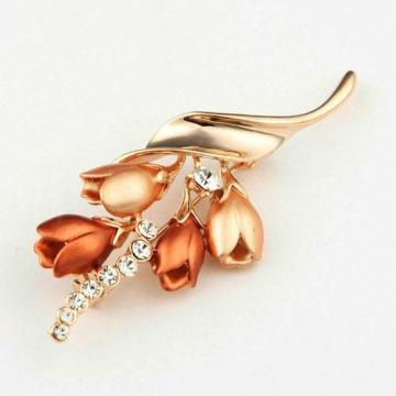 Sparking gold flower brooch with CZ diamond