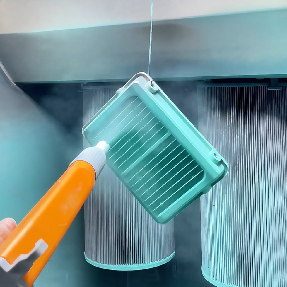 Spray coating case
