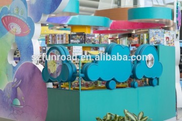 Professionaly customized Toy showcase display counter for shop furniture