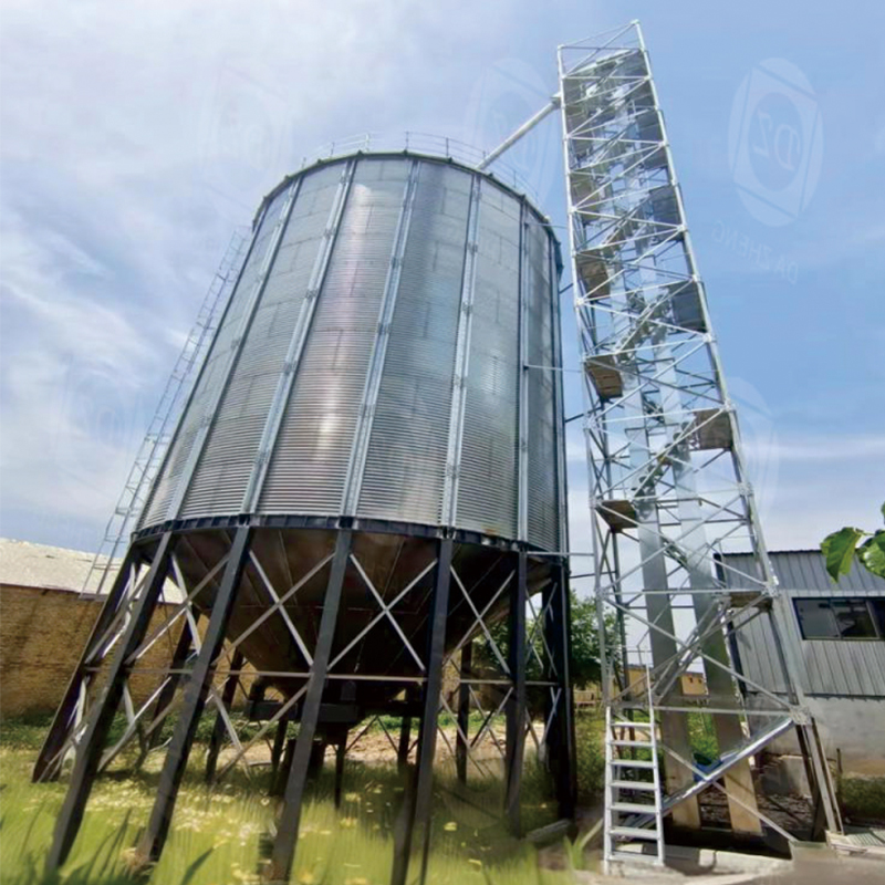 Intelligent sludge feeding silo