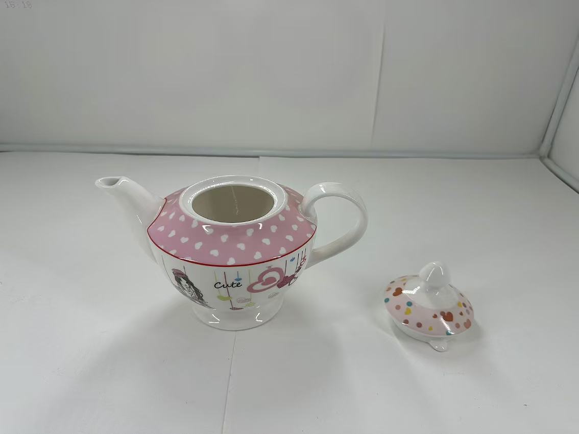 Character pattern ceramic kettle