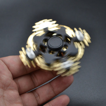 New design Relieve Stress Hand Finger Spinner 606 bearing fidget toy