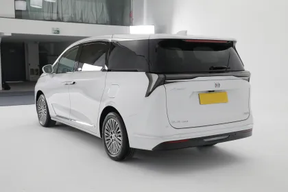 Buick GL8 PHEV Hybrid 1.5T 180PS 7-Seater MPV