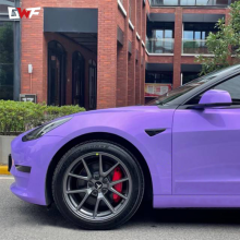 Envoltura de coche metálico púrpura mate