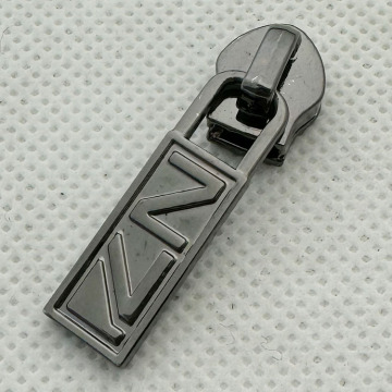 Customizable Neostar Us Standard Fancy Silver Plated Zipper Pullers for Clothing and Bags with Waterproof Finish and Brand Name Metal Logo