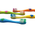 Cepillo de dientes personalizado para niños para uso diario y cepillo de dientes para bebés