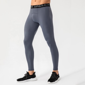 Fitnesskleidung für die Fitnesskleidung für Männer aus dem Großhandel: Trainingsleggings, Fußballshorts, Kompressionshosen mit hoher Taille und Logo-Druck