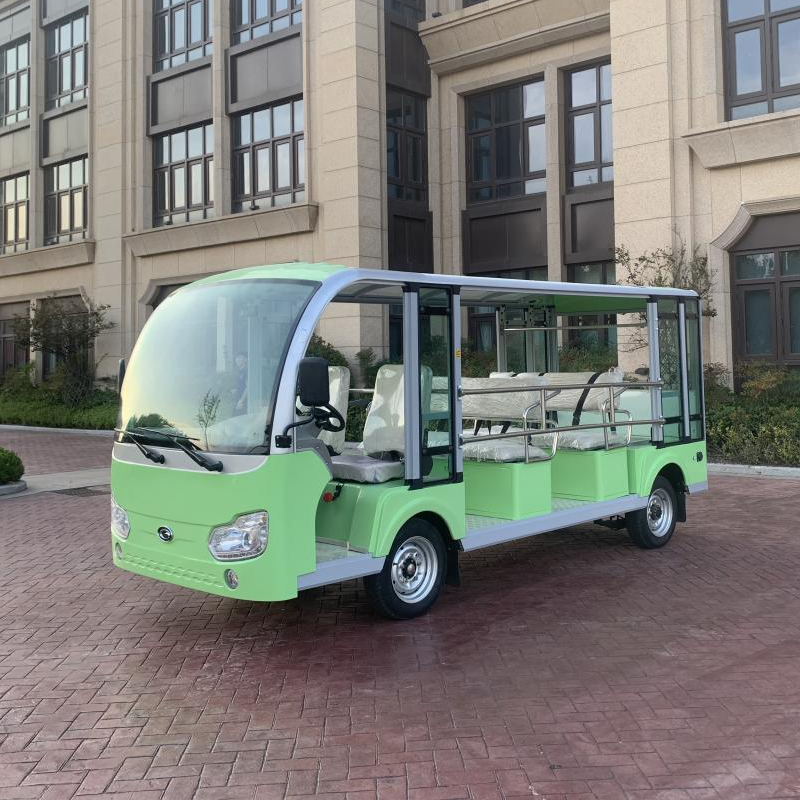 8-seat hotel welcomes sightseeing cars