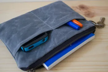 custom high quality waxed canvas zipper pouch with phone pocket
