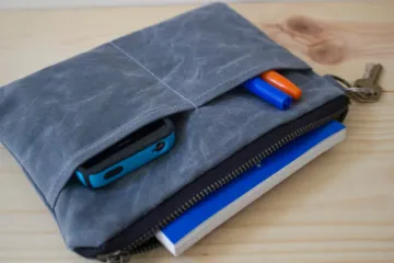 custom high quality waxed canvas zipper pouch with phone pocket