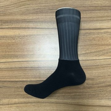Professional Aero Cycling Socks: High-Quality Custom Options for Mountain Bicyclists