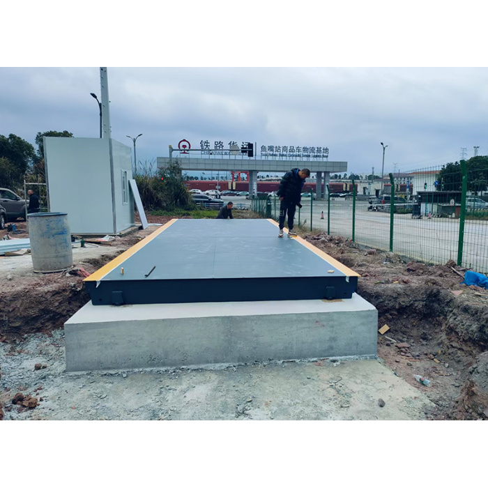 Željeznička logistička vaga (3 x 18m 80t)