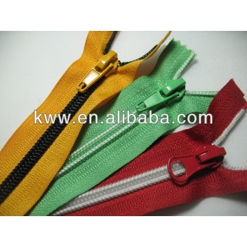 5# colsed end Colored nylon zippers wholesale by zipper manufacturer in guangzhou