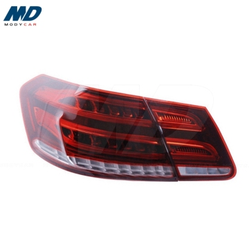 Hintere Lampenverleuchtung für 2010-2013 Mercedes Benz E-Klasse W212 E63 AMG