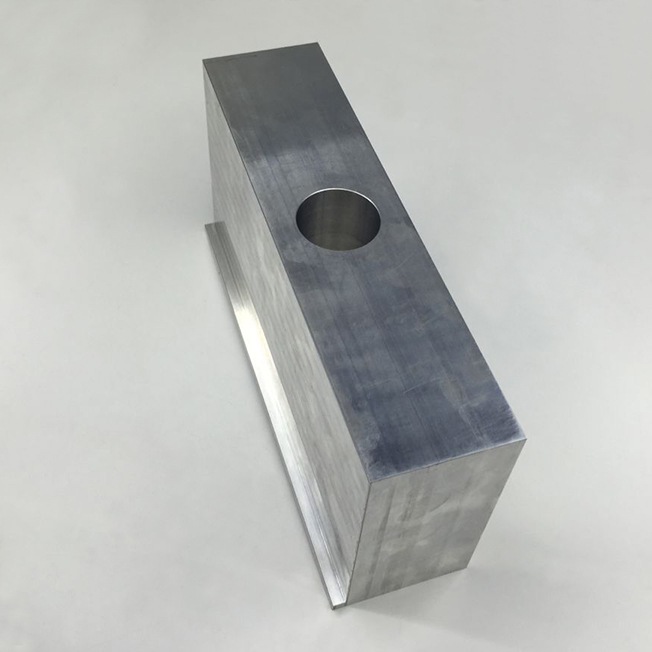 milling aluminum block